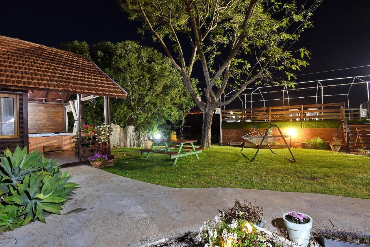 Biktot Nofim Villa Manot Exterior photo